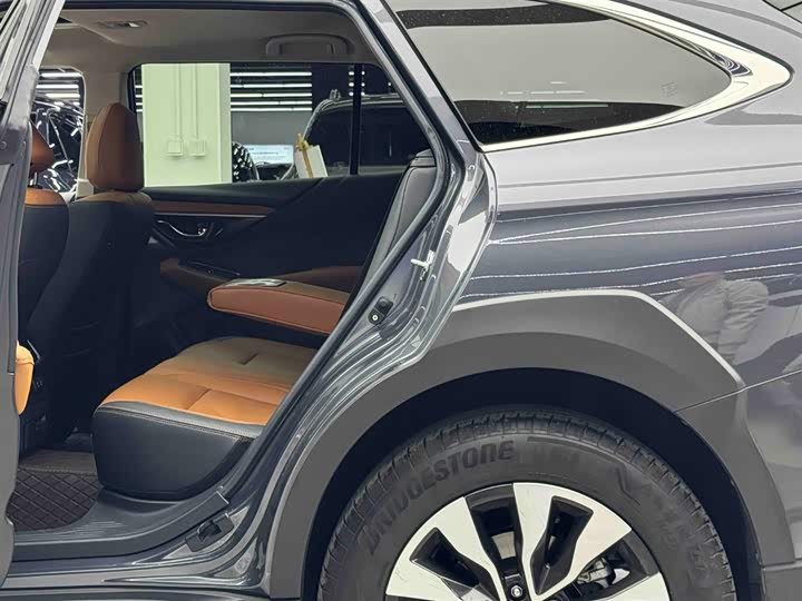 Фото 7 - Subaru Outback