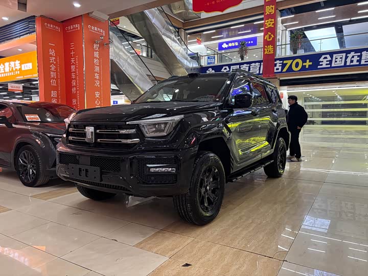 Фото 1 - Tank 400 Hybrid