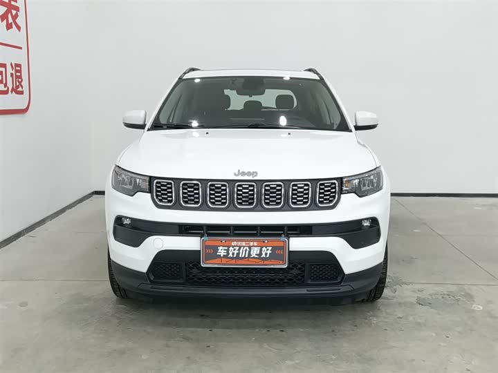 Фото 3 - Jeep Compass