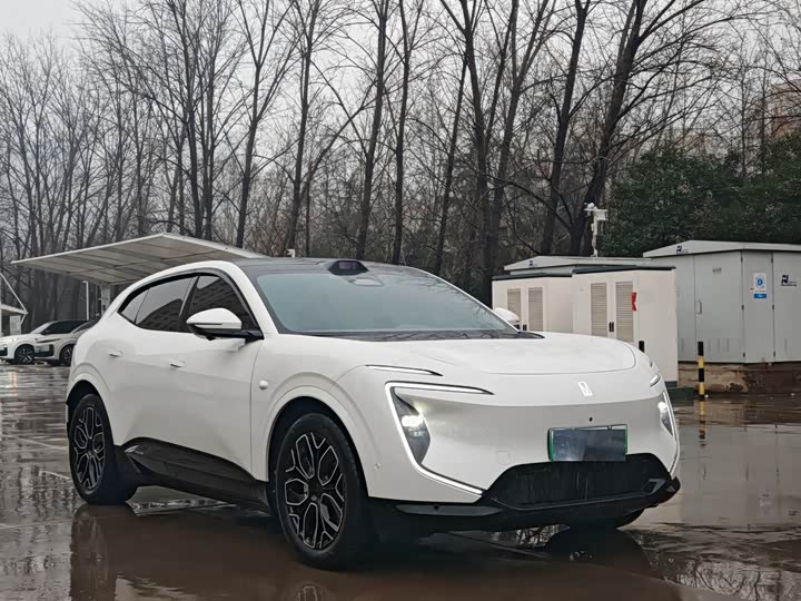 Фото 3 - Avatr 07