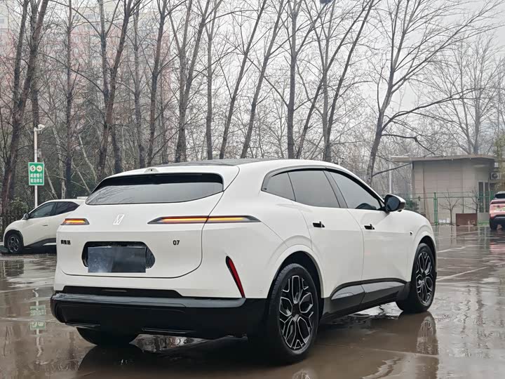 Фото 8 - Avatr 07