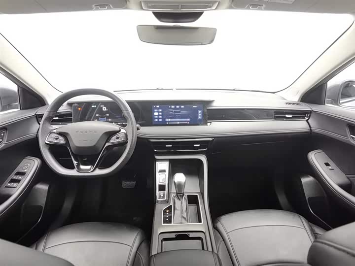 Фото 5 - Roewe i5