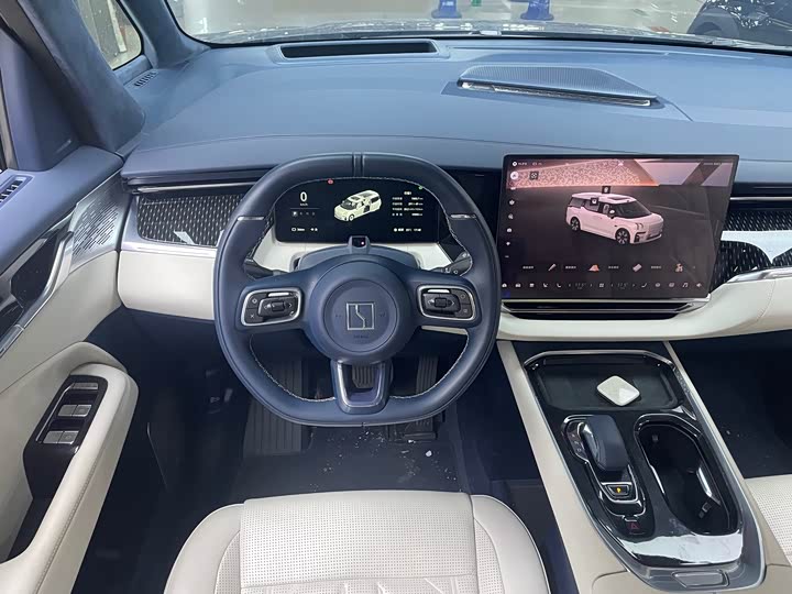 Фото 7 - Zeekr 009