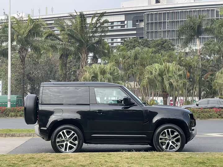 Фото 7 - Land Rover Defender