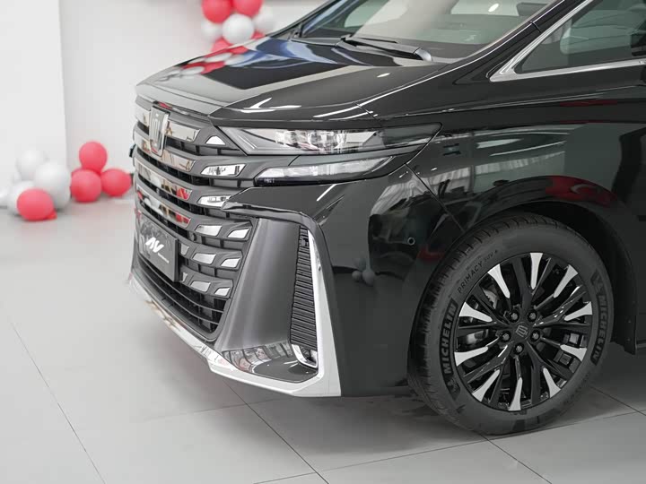 Photo 2 - Toyota Vellfire