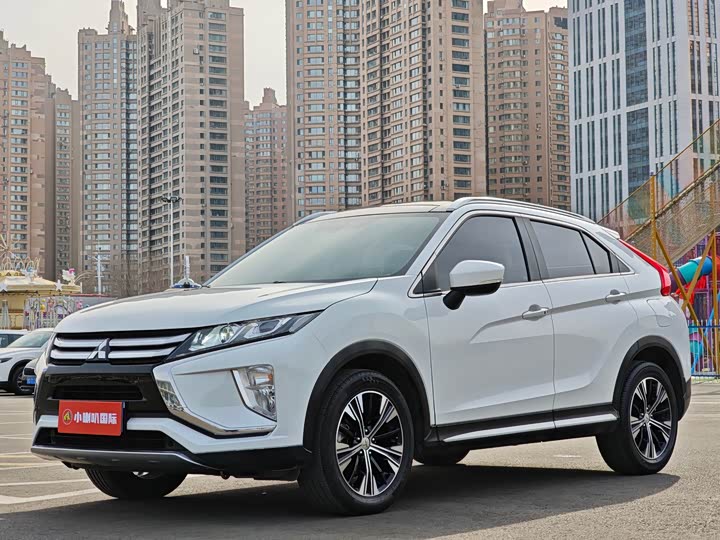 Фото 2 - Mitsubishi Eclipse Cross