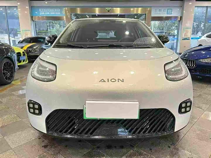 Фото 2 - GAC Aion UT