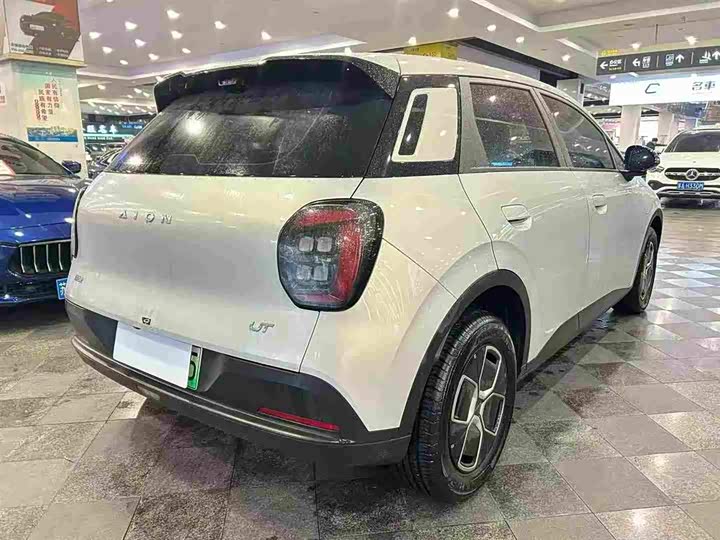 Фото 8 - GAC Aion UT