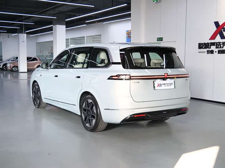 Фото 4 - Changan Deepal S09