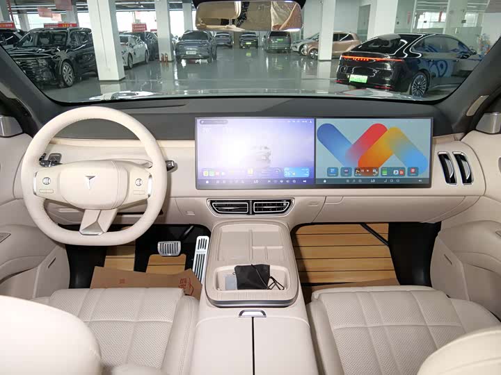 Фото 8 - Changan Deepal S09