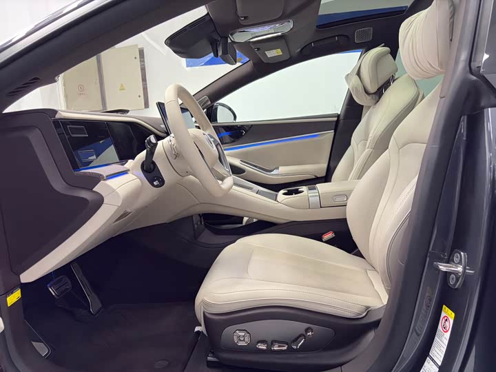 Фото 7 - Denza Z9