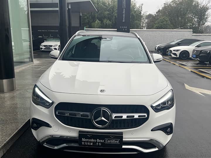 Фото 2 - Mercedes-Benz GLA-Class