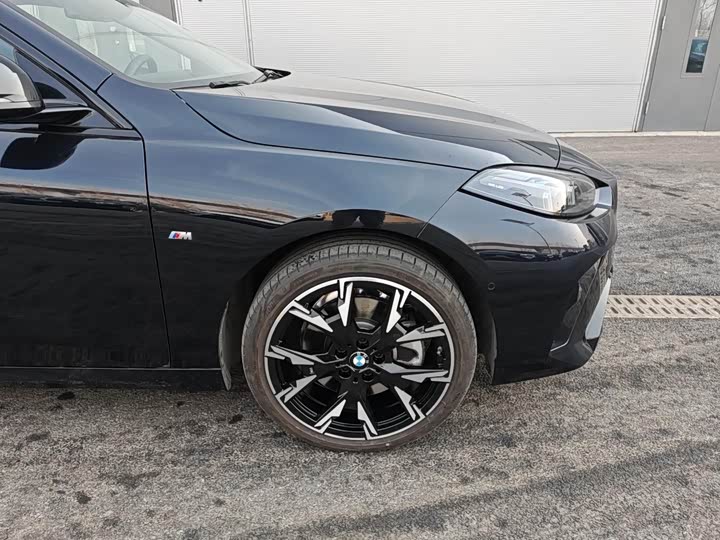 Photo 5 - BMW 2 Series