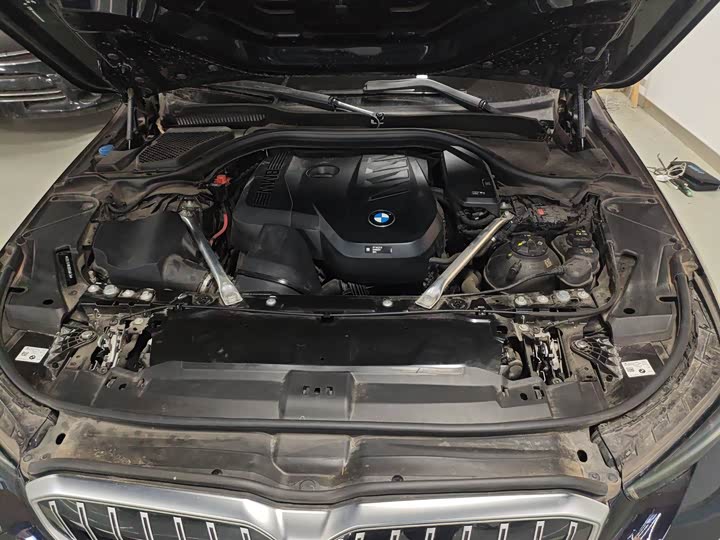 Фото 3 - BMW 5 Series