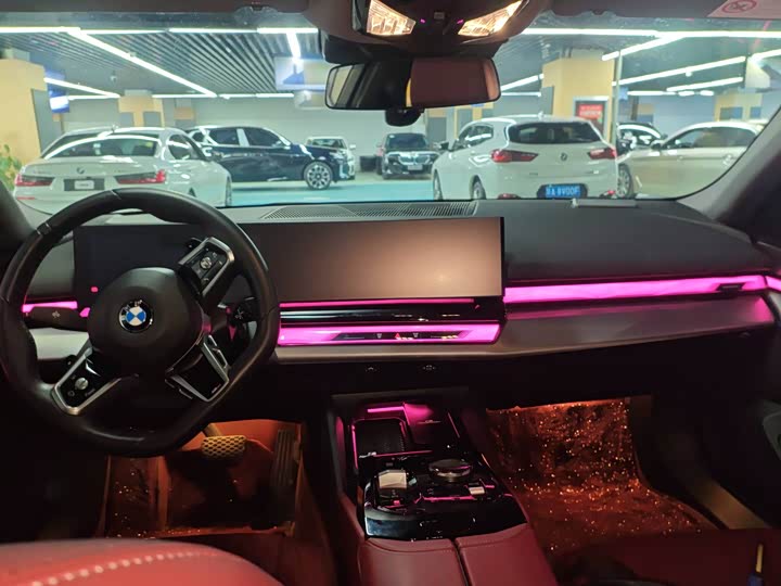 Фото 5 - BMW 5 Series