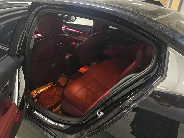 Фото 6 - BMW 5 Series