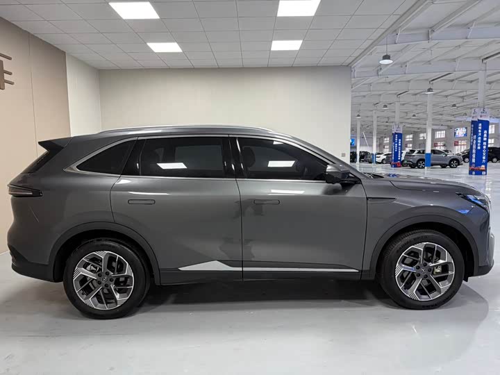 Фото 7 - Changan CS75 Plus