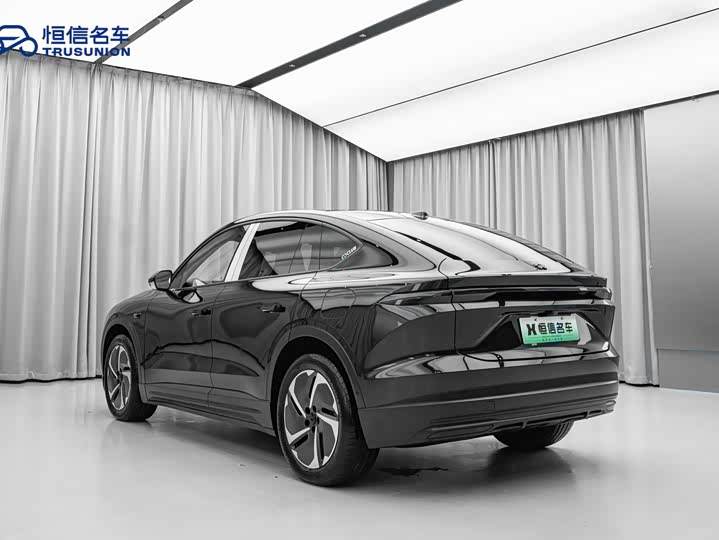 Фото 6 - Nio EC6