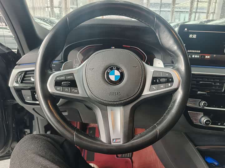 Фото 6 - BMW 5 Series