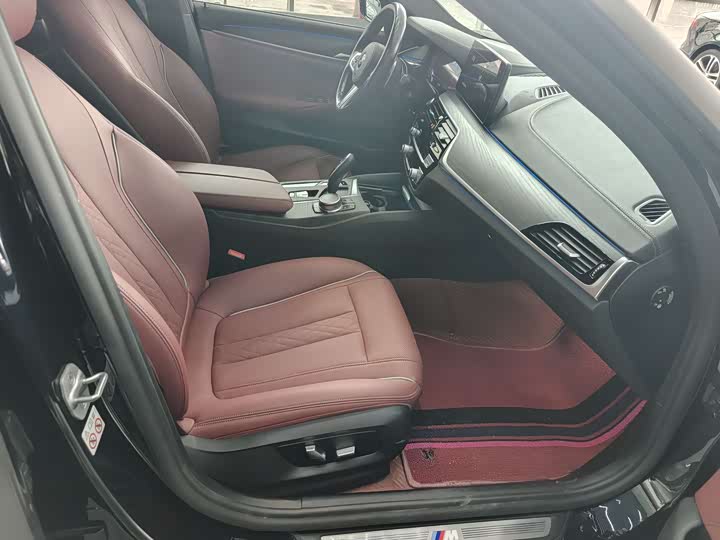 Фото 8 - BMW 5 Series