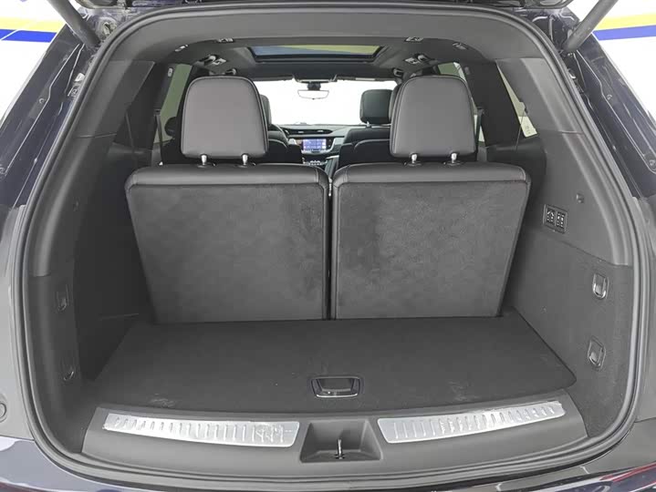 Фото 4 - Cadillac XT6