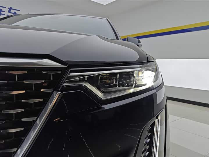 Фото 5 - Cadillac XT6