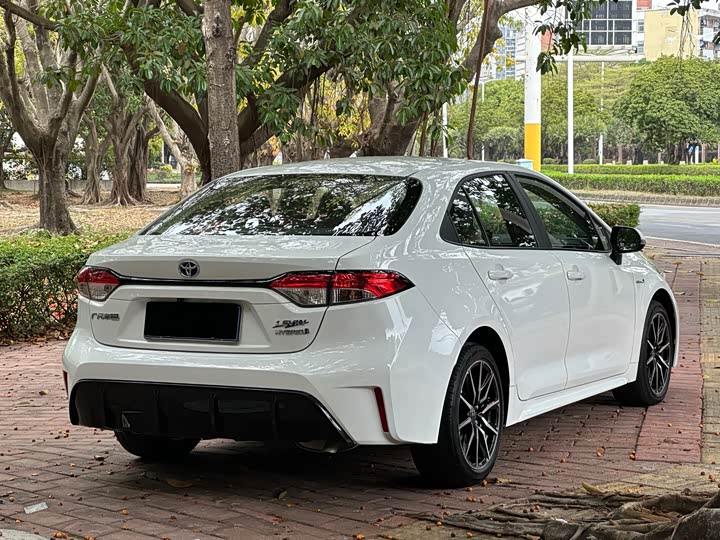 Фото 4 - Toyota Levin