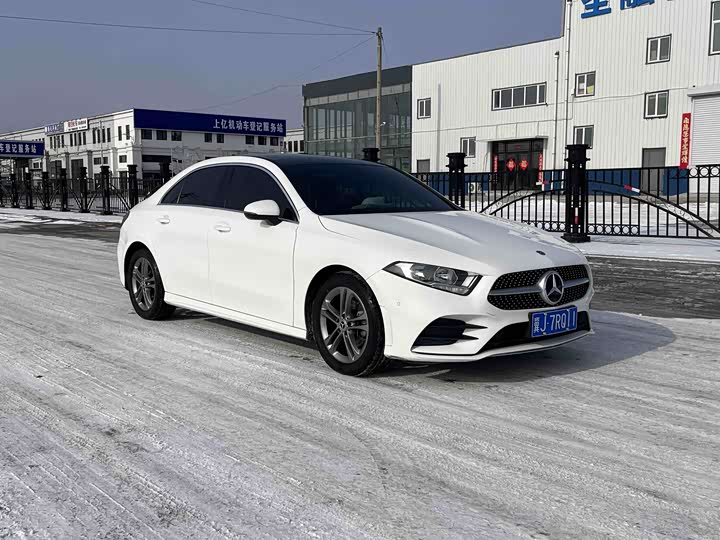 Фото 3 - Mercedes-Benz A-Class