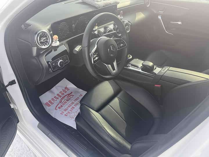 Фото 4 - Mercedes-Benz A-Class