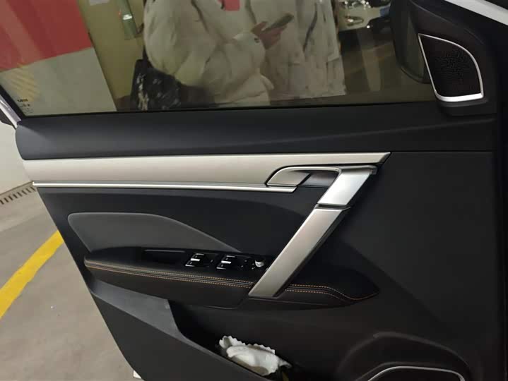 Photo 7 - Geely Coolray