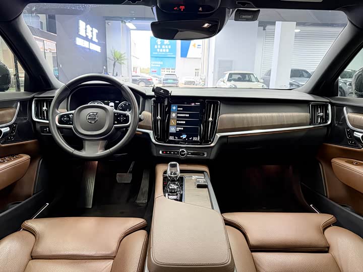 Фото 6 - Volvo S90