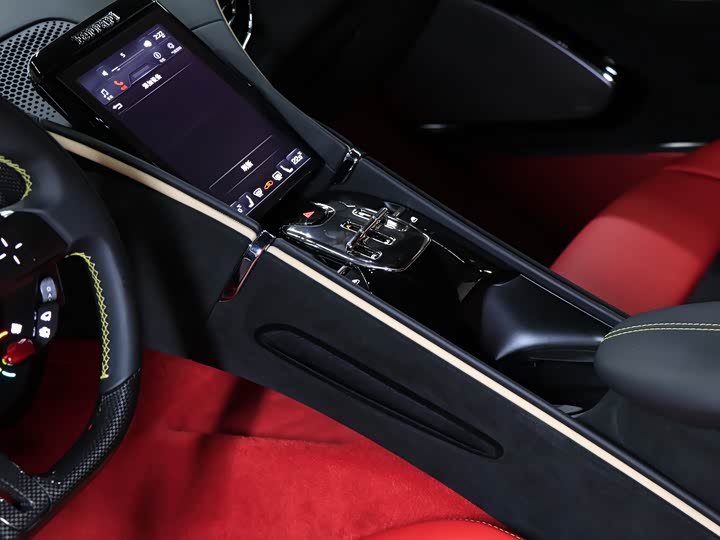 Photo 4 - Ferrari Roma