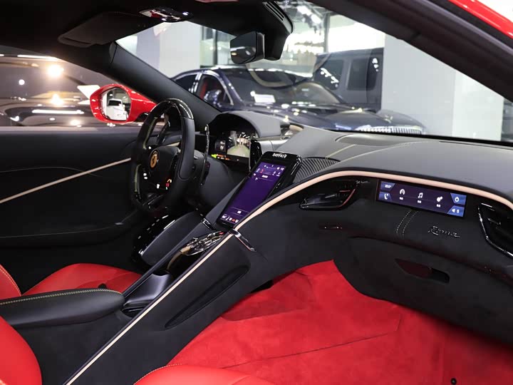 Photo 5 - Ferrari Roma