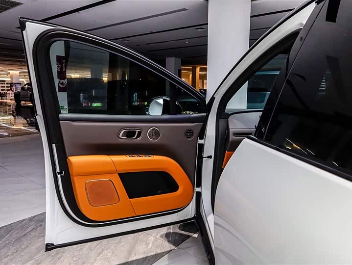 Фото 8 - LiXiang i6