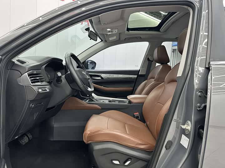 Фото 4 - Geely Vision X6