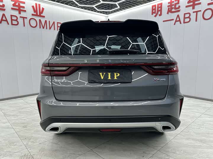 Фото 9 - Geely Vision X6