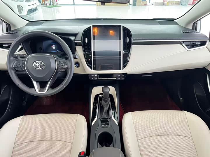 Фото 6 - Toyota Corolla