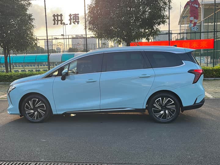 Фото 4 - Dongfeng Forthing Yacht