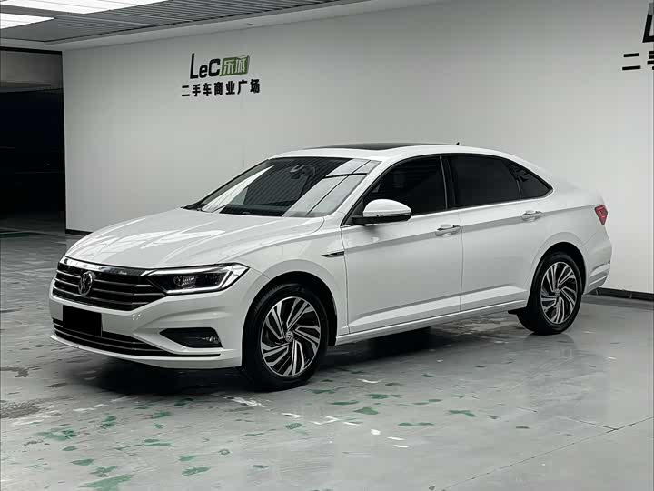 Фото 1 - Volkswagen Sagitar L