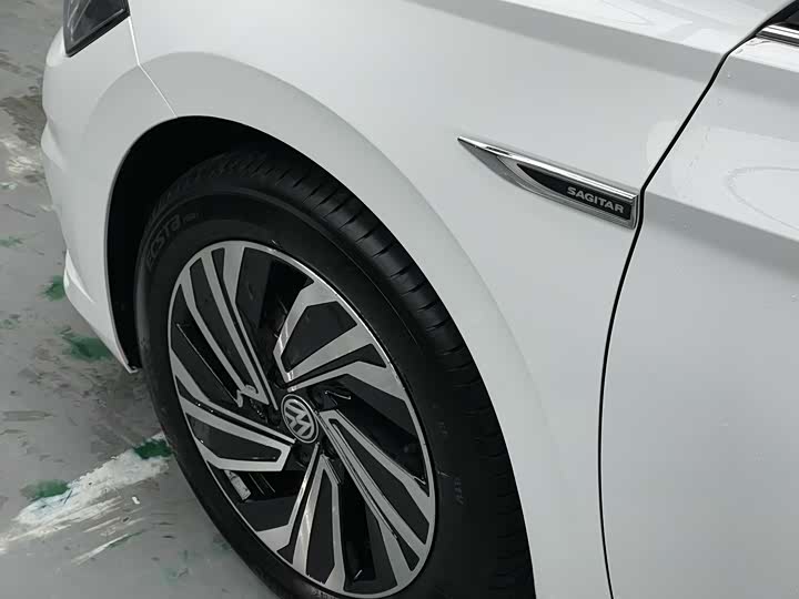 Фото 8 - Volkswagen Sagitar L