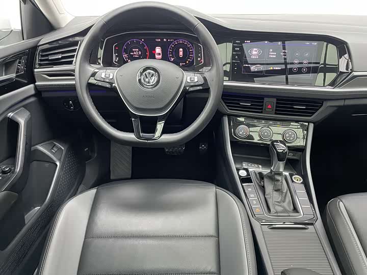Фото 9 - Volkswagen Sagitar L