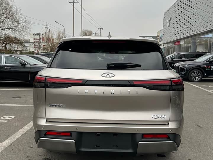 Photo 3 - Infiniti QX60