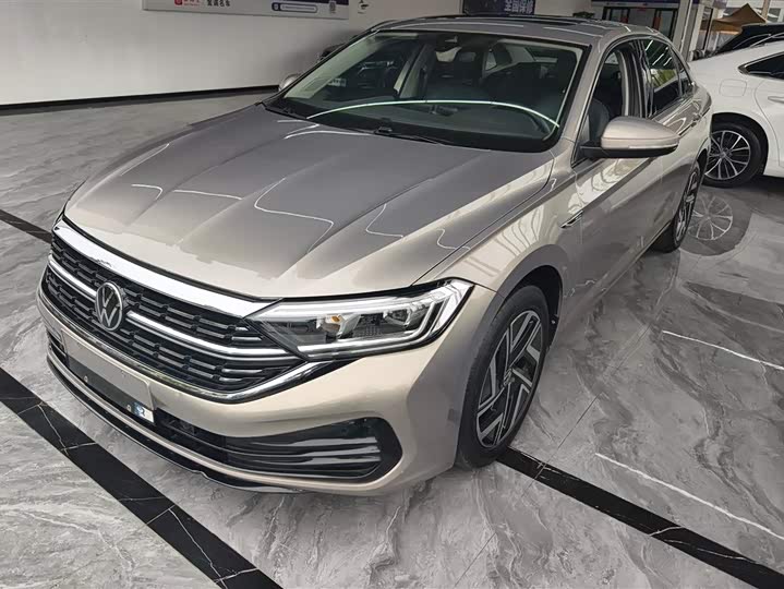 Фото 1 - Volkswagen Sagitar L