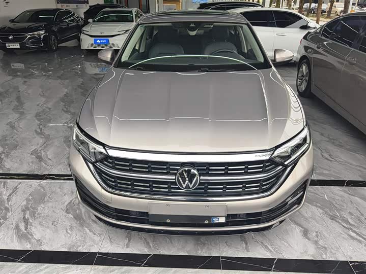 Фото 2 - Volkswagen Sagitar L