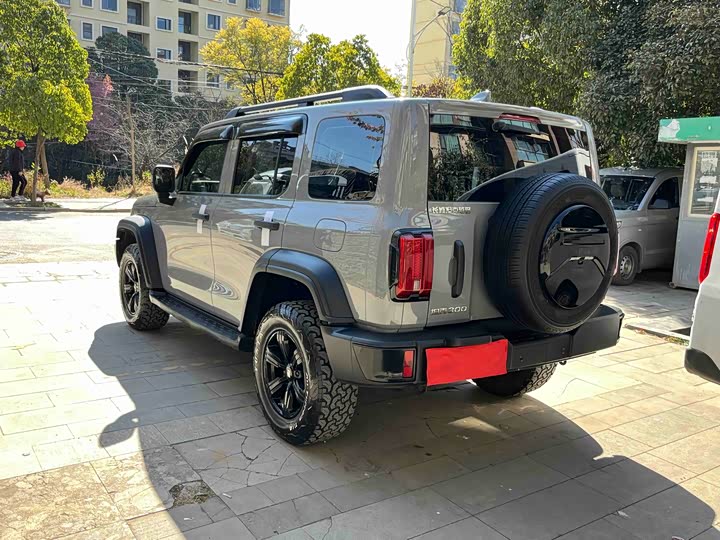 Фото 7 - Tank 300