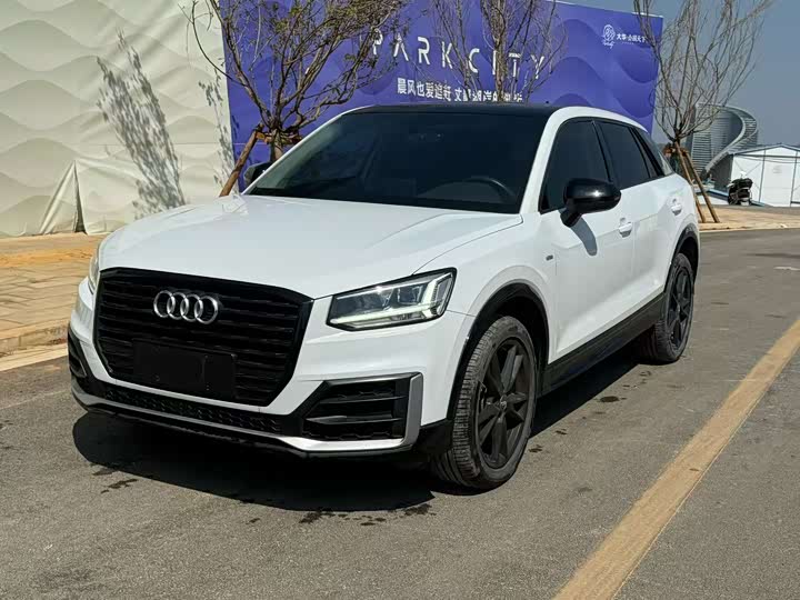 Фото 1 - Audi Q2L