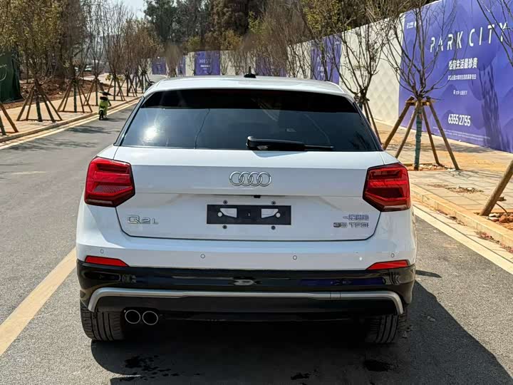 Фото 8 - Audi Q2L