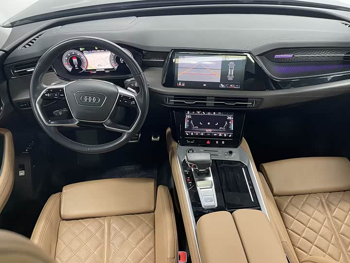 Фото 9 - Audi Q6