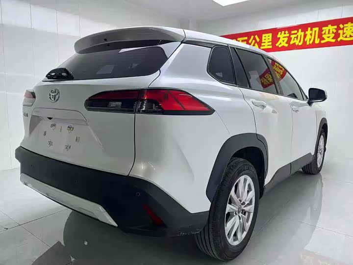 Photo 6 - Toyota Corolla Cross