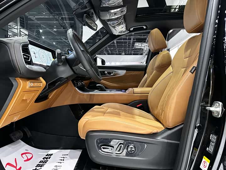 Фото 4 - GAC Trumpchi GS8